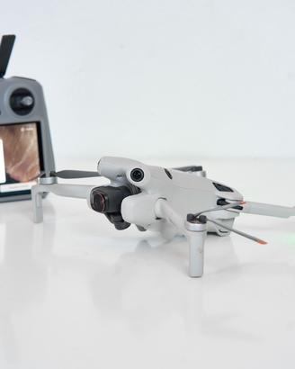 Dji mini 4 pro fly more combo