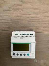 PLC SCHNEIDER ZELIO SR2A101BD 24Vdc