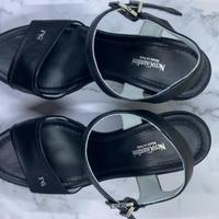 Sandali neri in vera pelle di NERO GIARDINI  n.39