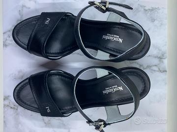 Sandali neri in vera pelle di NERO GIARDINI  n.39