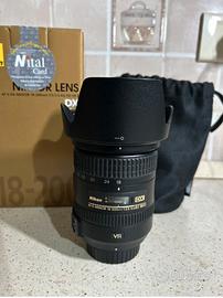 Nikon Nital 18-200mm f3.5-5.6G2 ED VR2 oro
