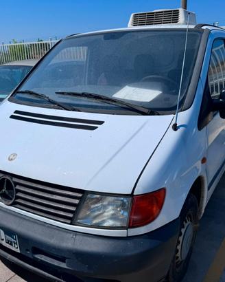 Mercedez benz Vito