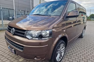 VOLKSWAGEN - Caravelle T5 4MOTION 8 POSTI