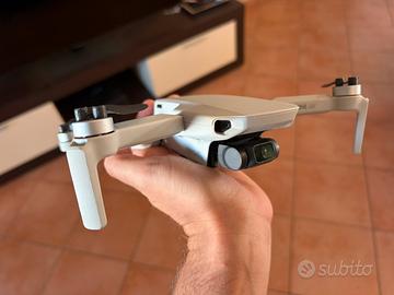 DJI Mini 4K, drone con fotocamera 4K UHD