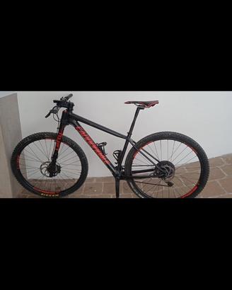 Bici mountain bike CANNONDALE