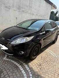 Ford Fista Titanium 2010