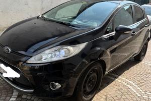 Ford Fista Titanium 2010