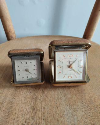 due sveglie da viaggio