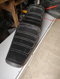 Sella  modello Yankee di colore nero