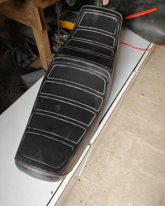 Sella  modello Yankee di colore nero