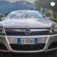 Opel Astra H leggi bene