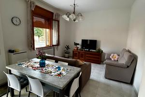 Stanza singola con cabina armadio