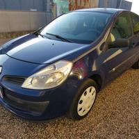 RENAULT Clio 1.2 16V 65CV 3 porte 4U Pack