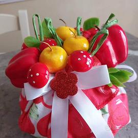 c entro tavola più  vasetto uguale 