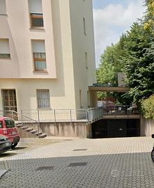 Garage/box fiorano centro