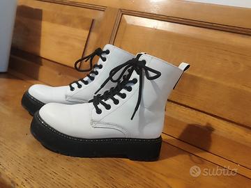 Stivaletti bianchi n°36 • CaféNoir • Suola alta ti