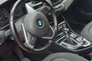 Bmw 225 xe iperformance