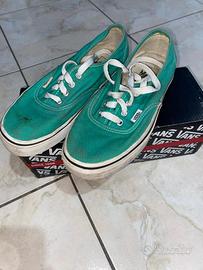 Vans verde acqua