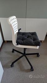Sedia da scrivania ikea + cuscino 