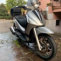 Piaggio Beverly 400 Tourer ABS