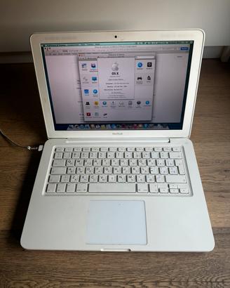Macbook white