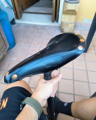 Brooks b17 special rivetti in rame