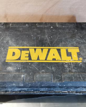 Martello demolitore/trapano tassellatore DeWalt D2