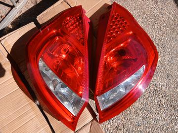 Fanali Posteriori Ford Fiesta MK7 (2008-2012)