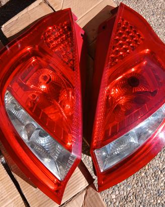 Fanali Posteriori Ford Fiesta MK7 (2008-2012)