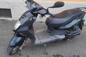 sym  50 cc 350,00euro