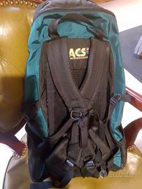 Zaino verde. marca ACS. Originale. 