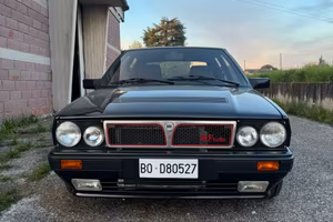 Lancia delta hf turbo 89