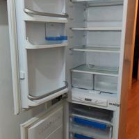 Frigo con congelatore 