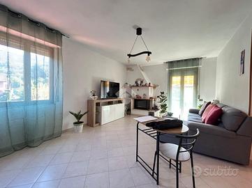 6 LOCALI A RICCÒ DEL GOLFO DI SPEZIA