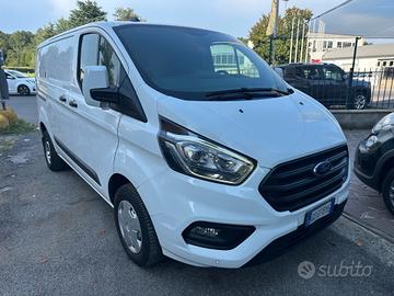 Ford Transit Custom 280 2.0 EcoBlue Hybrid 130 PC 
