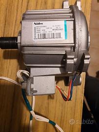 Whirpool  lavatrice  FSCR80215 Motore