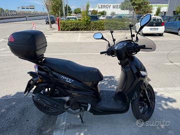 Peugeot tweet 150 - 2019