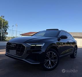 Audi q8 5.0 tdi S,line