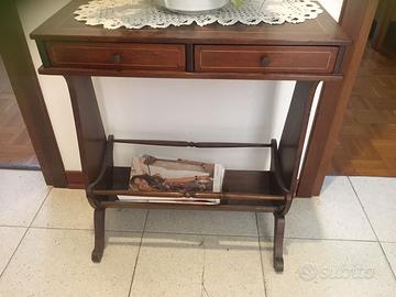 Mobile porta giornali