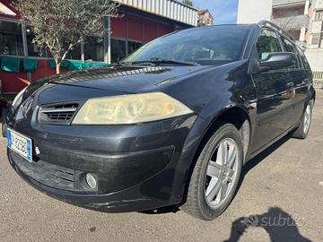 RENAULT Megane GRANDTOUR 1.5 dCi/105CV Serie Spe