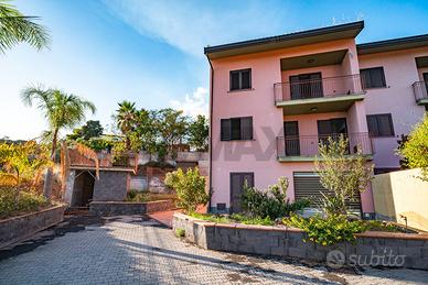 Villa a schiera - Aci Castello