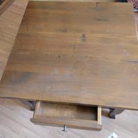 Tavolino in legno da salotto 