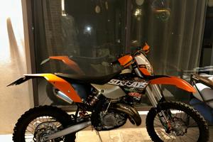 Ktm exc 125 2011 six days