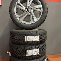 Kit invernale Volkswagen T-CROSS da 17 pollici