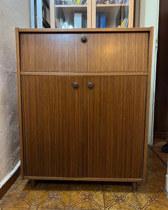 Mobile vintage in legno con ribalta