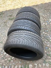 Gomme auto