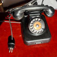 Telefono in bakelite funzionante