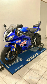 Yamaha R6
