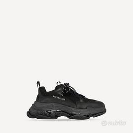 Balenciaga Triple S pari al nuovo