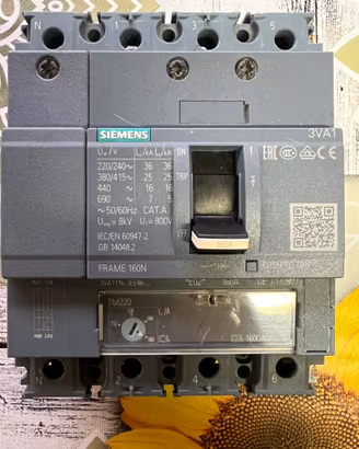Interruttore magnetotermico siemens